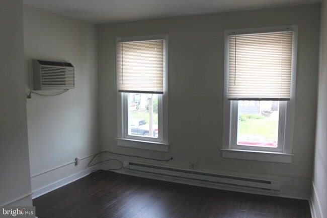 property at 223 W Bridge St
