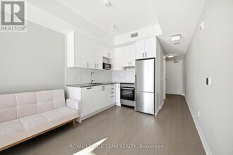 360 Deschâtelets Ave. in Ottawa, ON - Building Photo - Building Photo