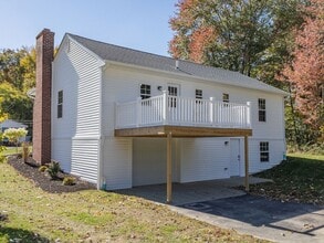 159 Dunham St in Norwich, CT - Building Photo - Building Photo