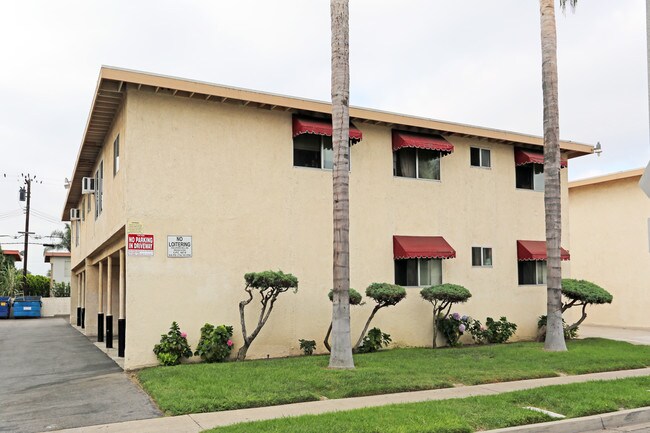 12612 Sunswept Ave in Garden Grove, CA - Foto de edificio - Building Photo