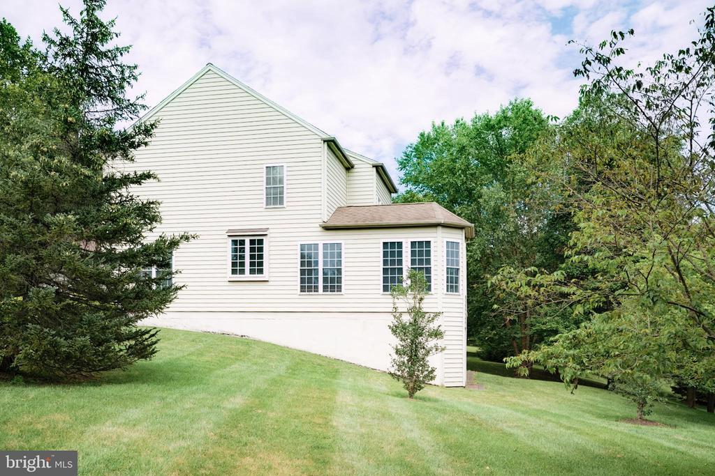 15 Ridings Way in West Chester, PA - Building Photo