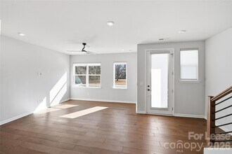 423 Vinroot Aly in Charlotte, NC - Building Photo - Building Photo