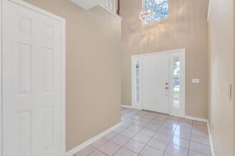 5635 Sage Manor Dr in Houston, TX - Building Photo - Building Photo