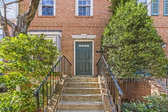 786 N Vermont St in Arlington, VA - Building Photo - Building Photo