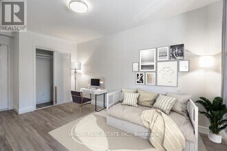 608 Church St in Toronto, ON - Building Photo - Building Photo