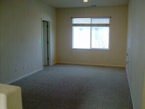 7 Bresso Ct in American Canyon, CA - Building Photo - Building Photo