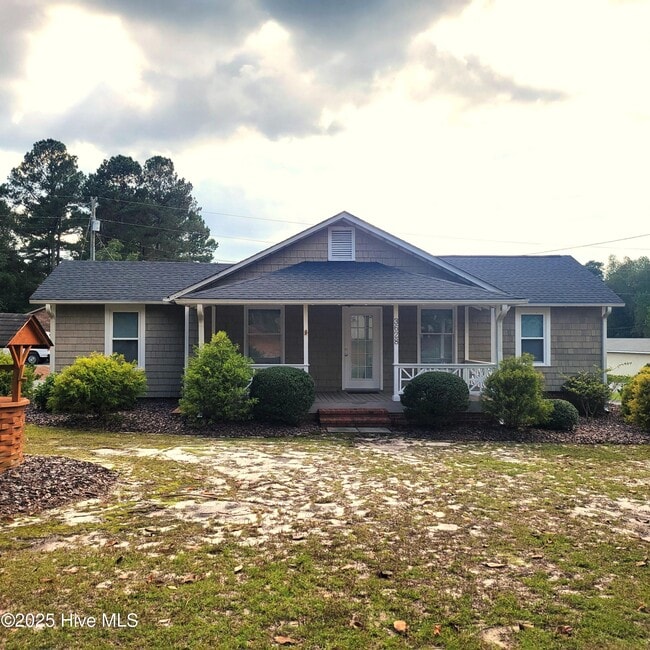 3628 Murdocksville Rd in West End, NC - Building Photo - Building Photo