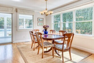 20 Apaucuck Point Rd in Westhampton, NY - Building Photo - Building Photo