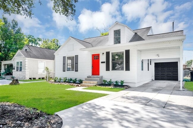 property at 7616 Elm St