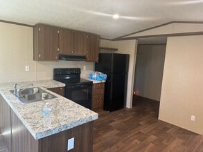 614 CR 5253 in Cleveland, TX - Building Photo - Building Photo