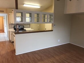 6076 Dooley Dr in The Colony, TX - Building Photo - Building Photo
