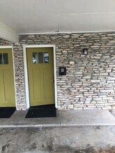 1304 Fairbanks Dr in Austin, TX - Building Photo - Building Photo