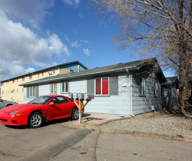 Moreno Manor in Colorado Springs, CO - Foto de edificio - Building Photo