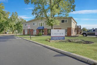 Lakeview Apartments in Kalamazoo, MI - Foto de edificio - Building Photo