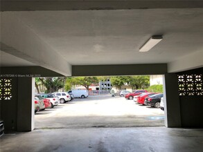 45 Antilla Ave, Unit 2K in Coral Gables, FL - Building Photo - Building Photo