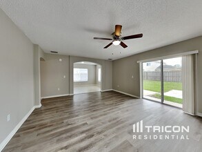 4409 Reynolds Creek Ave in Plant City, FL - Building Photo - Building Photo