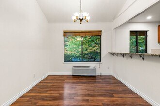 7730 SW Barnes Rd in Portland, OR - Building Photo - Building Photo