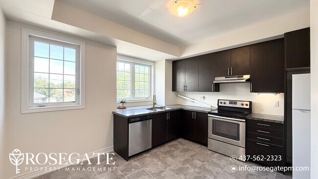 Modern 2+Den Townhome in Scarborough – 140 in Toronto, ON - Building Photo - Building Photo
