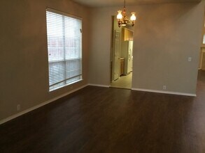 4008 Double Oak Dr in Bedford, TX - Building Photo - Building Photo