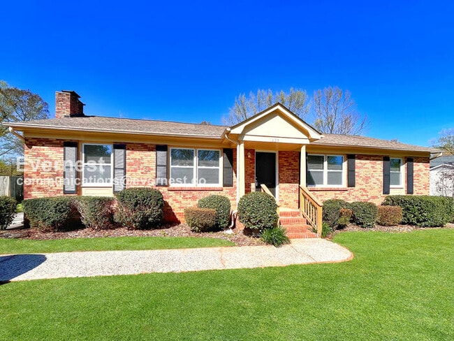 425 Shallowood Ln in Gastonia, NC - Foto de edificio - Building Photo