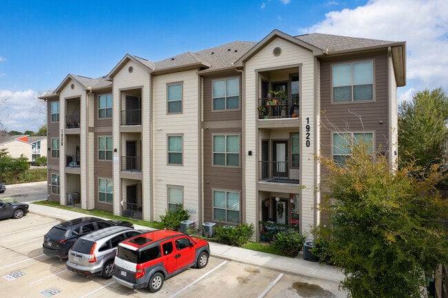 Hollister Oaks in Houston, TX - Foto de edificio - Building Photo