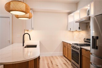 523 Main St in Buffalo, NY - Building Photo - Building Photo