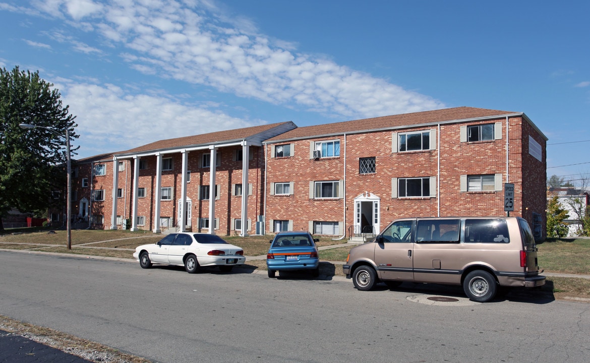 Blossomwood Apartments in Dayton, OH - Building Photo