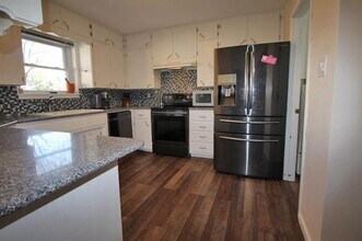 801 Pearson Dr in Roswell, NM - Building Photo - Building Photo