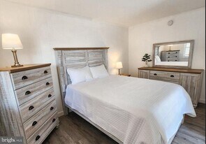 11 91st St in Ocean City, MD - Building Photo