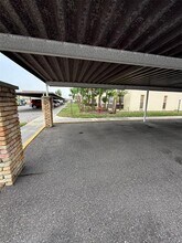 4754 Marine Pkwy in New Port Richey, FL - Building Photo - Building Photo