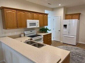 4262 Bridgelane Pl in New Albany, OH - Building Photo - Building Photo