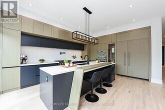 200 Gamma St in Toronto, ON - Building Photo - Building Photo