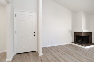 3400 Sullivan Ct in Modesto, CA - Building Photo - Building Photo