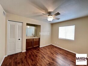 2440 W Kiva Ave in Mesa, AZ - Building Photo - Building Photo