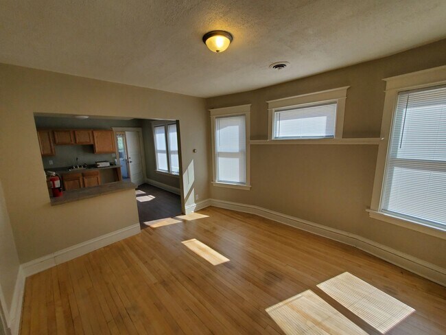 property at 2214 W 3rd St