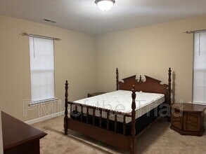 2033 Tea Berry Ct in Winston-Salem, NC - Building Photo - Building Photo