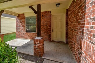 18214 Olive Leaf Dr in Houston, TX - Building Photo - Building Photo