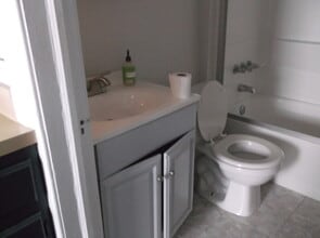 732 W Liberty St, Unit 2 in Rome, NY - Building Photo - Building Photo