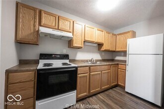 1702 W Michigan St in Indianapolis, IN - Building Photo - Building Photo