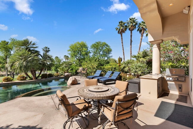 48245 Vista Calico in La Quinta, CA - Building Photo - Building Photo
