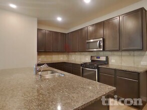 2604 Wheeler Ave in Aubrey, TX - Building Photo - Building Photo