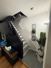 509 Medford St, Unit 2 in Somerville, MA - Foto de edificio - Building Photo