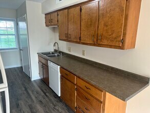 1295 Barnwood Ct, Unit A in Bowling Green, KY - Building Photo - Building Photo