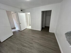 4815 Via Palm Lks, Unit 1411 in West Palm Beach, FL - Building Photo - Building Photo