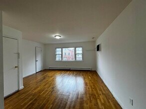 351 New York Ave in Jersey City, NJ - Building Photo - Building Photo