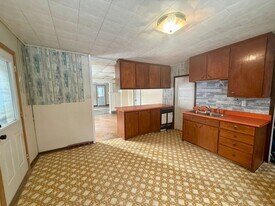 536 Mill St in White Lake, WI - Building Photo