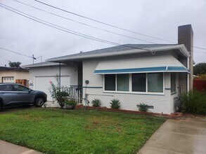 5051 63rd St in San Diego, CA - Building Photo - Building Photo