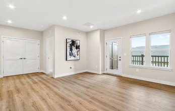 4395 Peach Lily Ln in Chantilly, VA - Building Photo - Building Photo