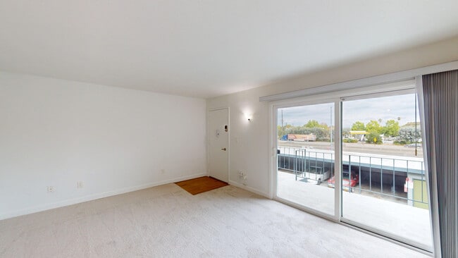 400 Alameda del Prado in Novato, CA - Building Photo - Building Photo