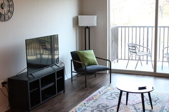 4415 Lincoln Way in Ames, IA - Building Photo - Building Photo